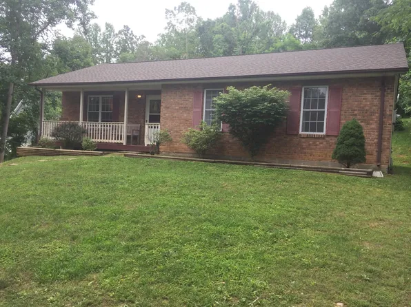 320 Pine Shores Dr, Front Royal, VA 22630