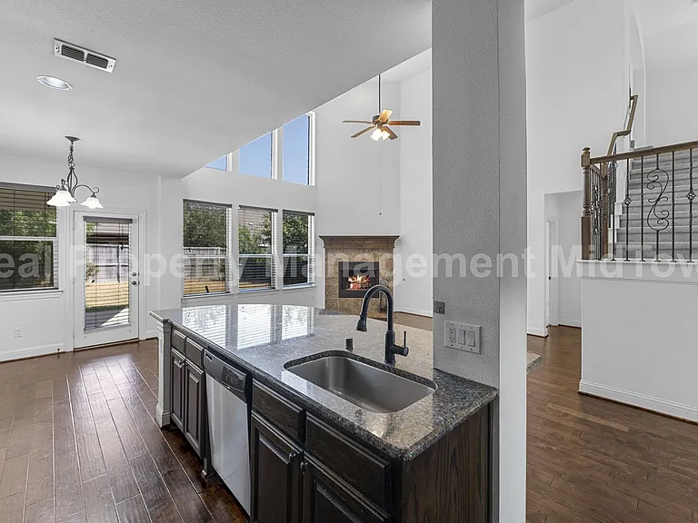 4106 Horseshoe Ln — Photo 12