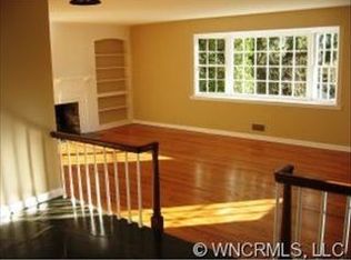 205 N Overlook Ter, Hendersonville, NC 28739