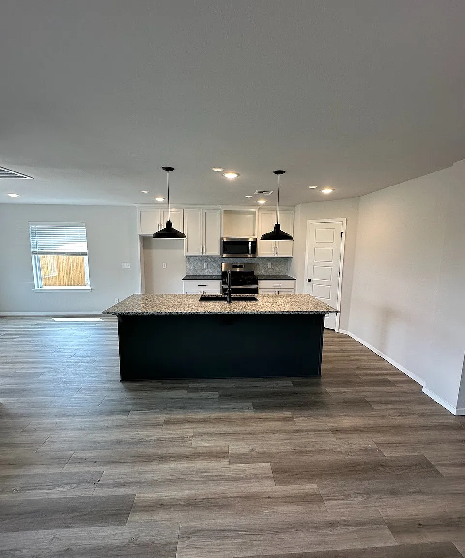 13139 S 72nd E Pl - Newer 4BR in Bixby, Gated River Crest — Photo 4