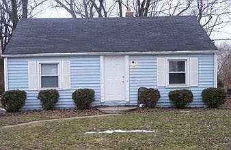 1st image of 1805 N Rosewood Ave