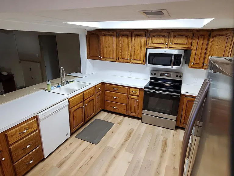 2111 Willowwood St — Photo 4