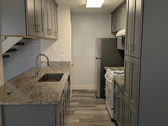 2nd image of 6438 Auburn Blvd APT 2