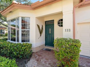 133 Monterey Pointe Dr, Palm Beach Gardens, FL 33418