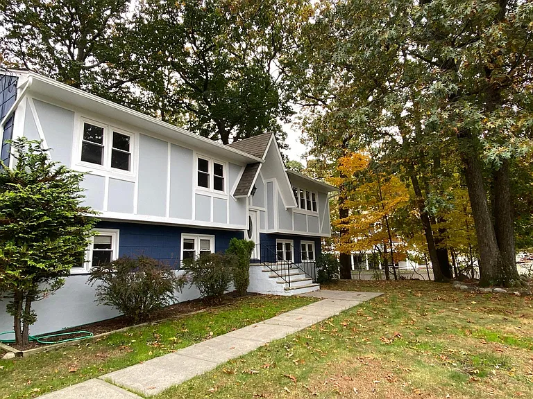 25 Cottage Pl — Photo 6