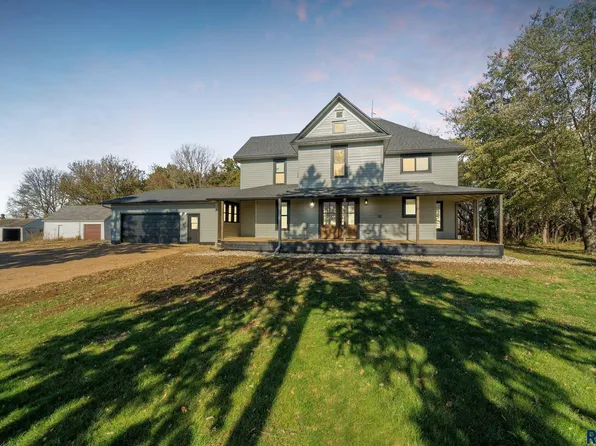 26041 484th Ave, Valley Springs, SD 57068
