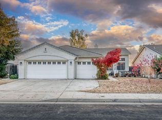 2056 Bedford Ave, Clovis, CA 93611
