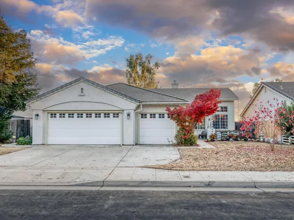 2056 Bedford Ave, Clovis, CA 93611