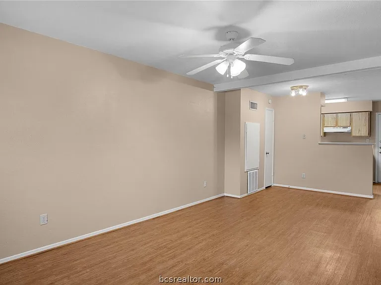 1102 Welsh Ave #B — Photo 4