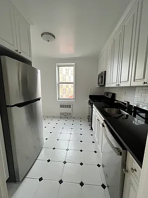 Rented by Dwell Residential Inc | media 2