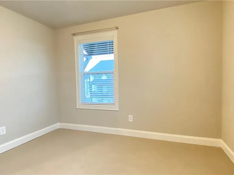 1040 Knoxboro Ln — Photo 28