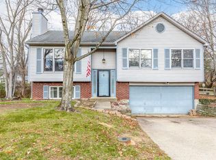 647 Regent Rd, Cincinnati, OH 45245