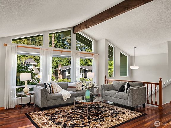 3rd image of 21331 2nd Avenue SE