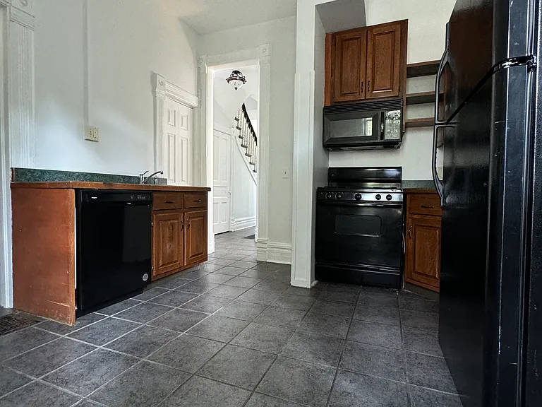 300 Douglas Ave #300 — Photo 12