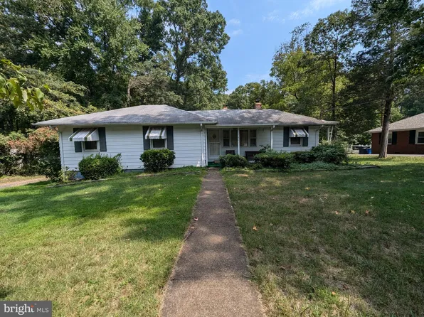 7801 Frances Dr, Alexandria, VA 22306