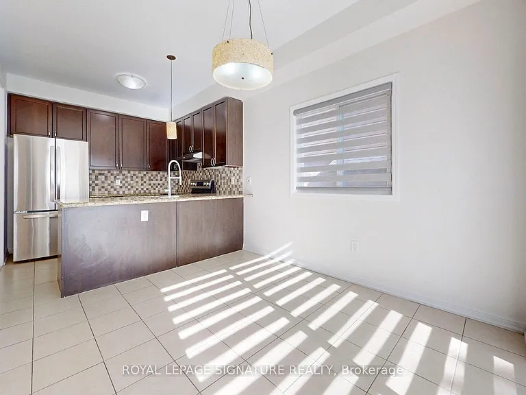 138 Sun King Cres — Photo 16