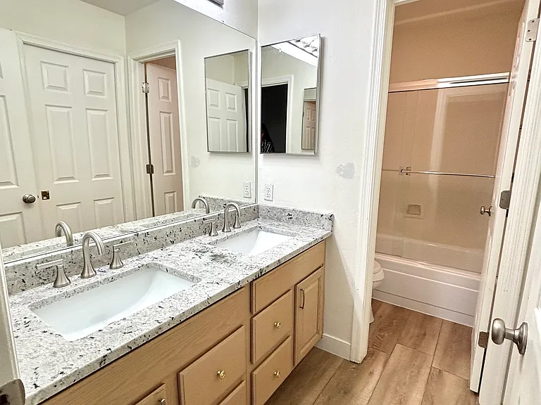 5311 E Danbury Rd — Photo 16