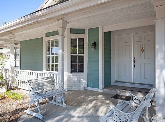 4th image of 28674 Jenny Ln