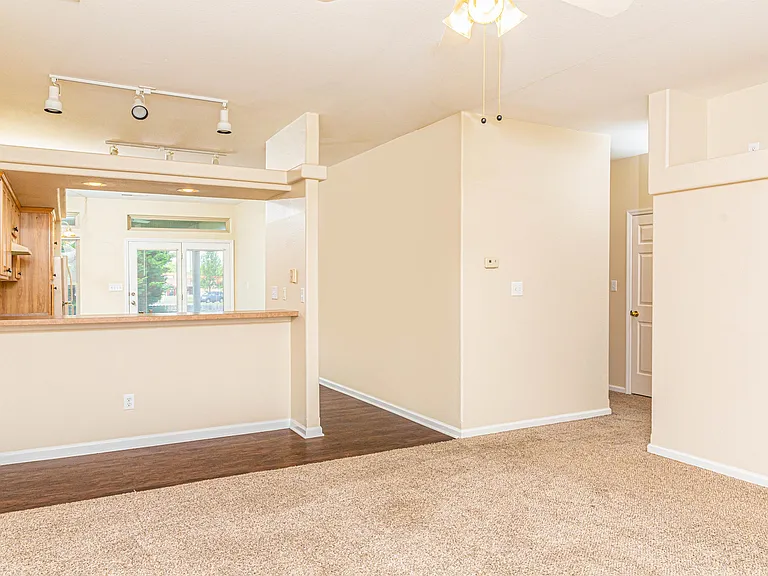 749 Whispering Brook Trce — Photo 3