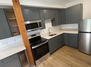 5 Meadow St #2, Rutland, VT 05701