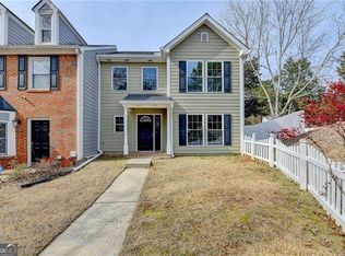 1284 Warsaw Rd, Roswell, GA 30076