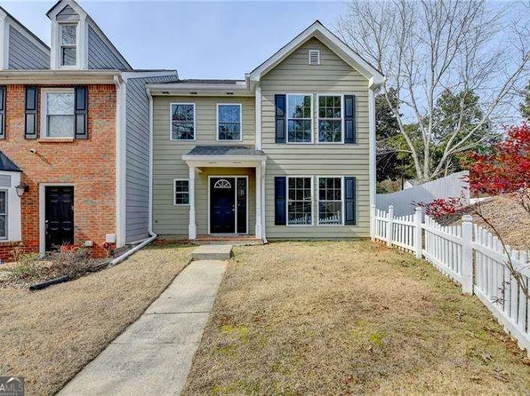 1284 Warsaw Rd, Roswell, GA 30076