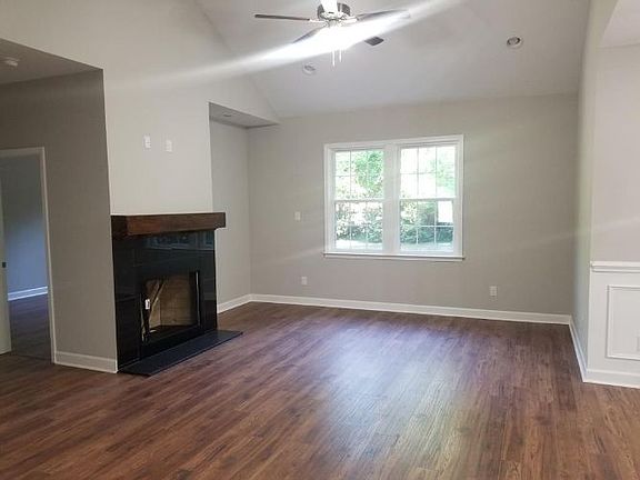 4th image of 111 Clark Ave