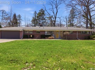 29601 Gilchrest St, Farmington Hills, MI