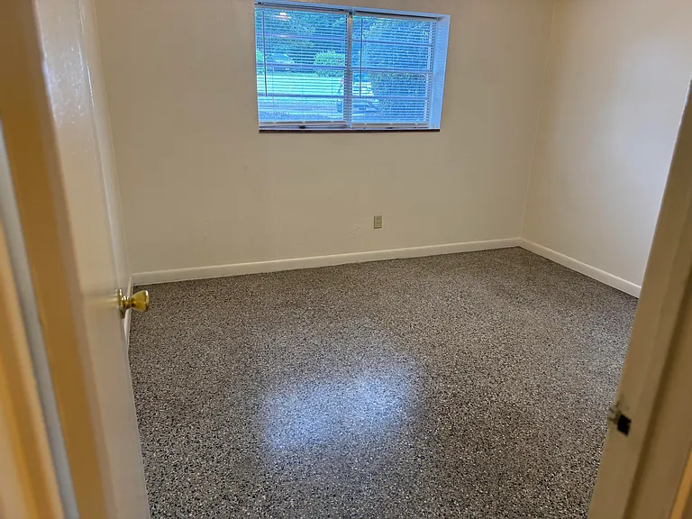 100 Ridge View Ln #8 — Photo 9