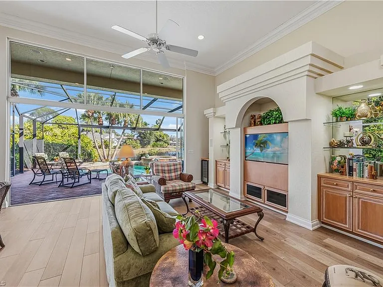 3748 Ascot Bend Ct — Photo 8