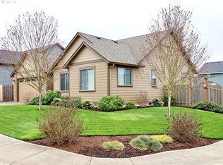 708 E Lincoln St, Carlton, OR