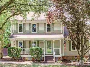 1517 Twin Lake Dr, Holly Springs, NC 27540