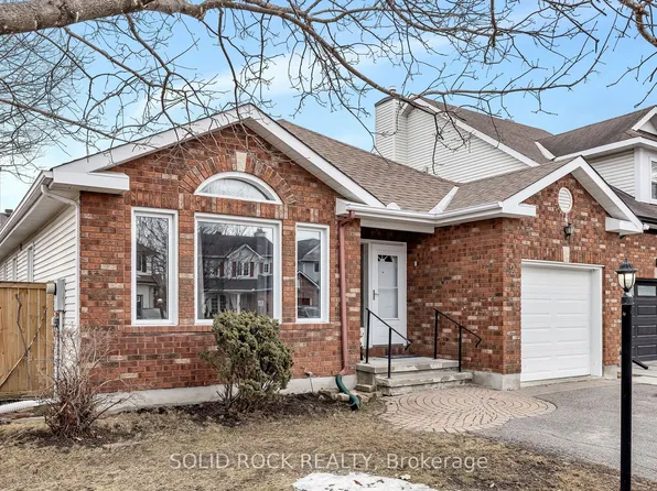 2 Newborough Cres E, Ottawa, ON K2G 6A2