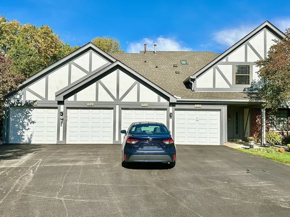 679 Elizabeth Dr #679, Wood Dale, IL 60191
