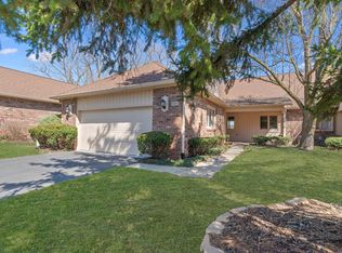 5004 Boardwalk Pl, Indianapolis, IN