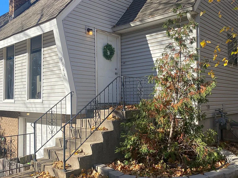 9344 W 49th St — Photo 1