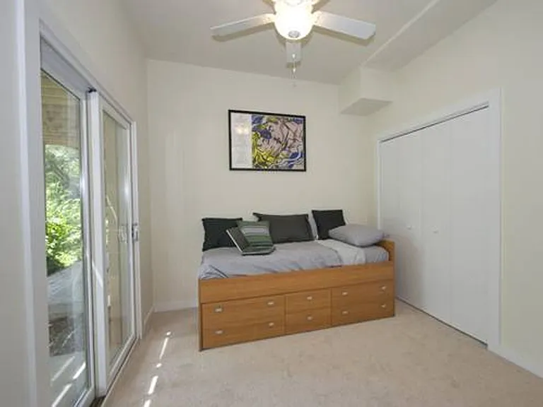 1013 Linden Ave #X — Photo 6