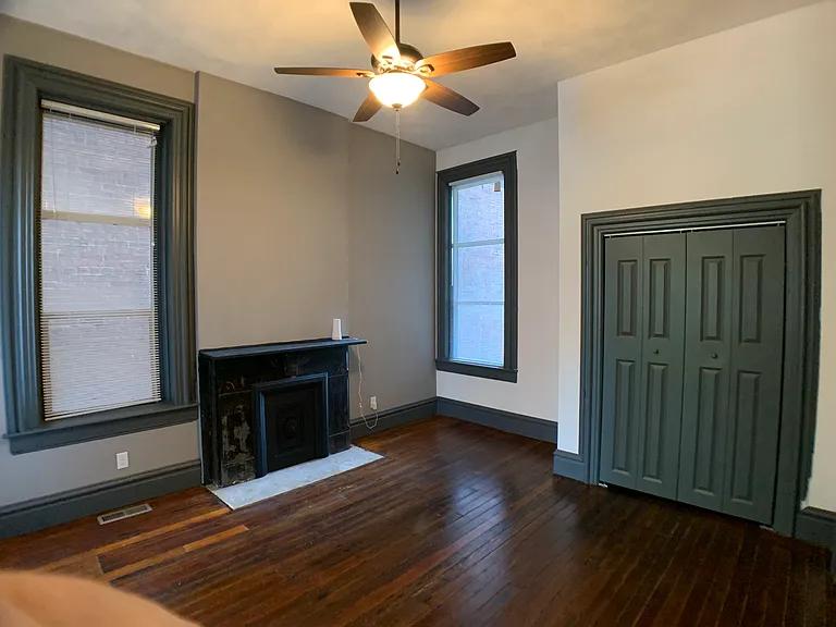 2110 Victor St #1F — Photo 6