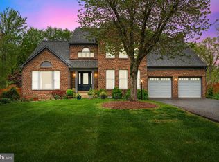 301 Battersea Ln, Fort Washington, MD