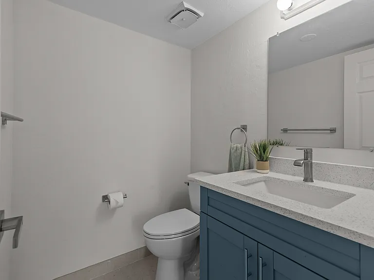 1706 Sandy Cir #1 — Photo 24