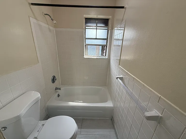 Brookdale Apartments — Photo 8