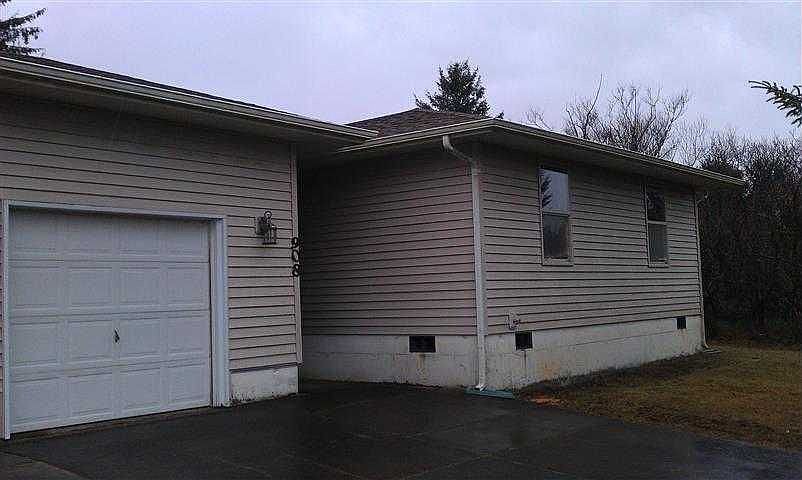 1st image of 908 Marlin Pl