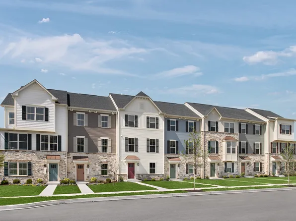 5924 Garden Walk Dr, Frederick, MD 21703