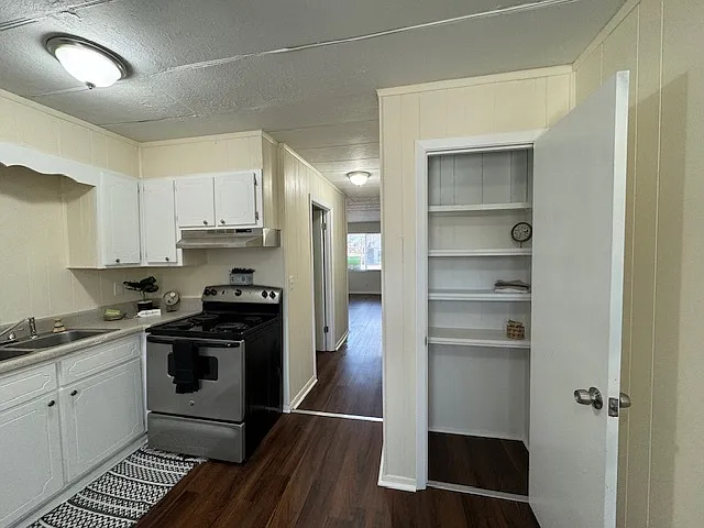 2055 Washington Ave — Photo 4