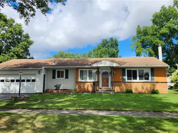 48 Belview Dr, Rochester, NY 14609