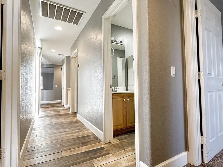 8209 Dusty Valley Ct — Photo 40