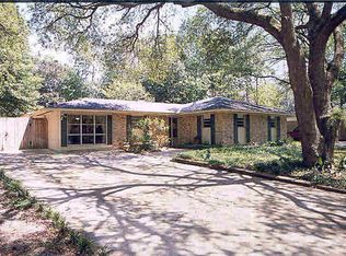 9135 Baker Dr, Baton Rouge, LA 70809