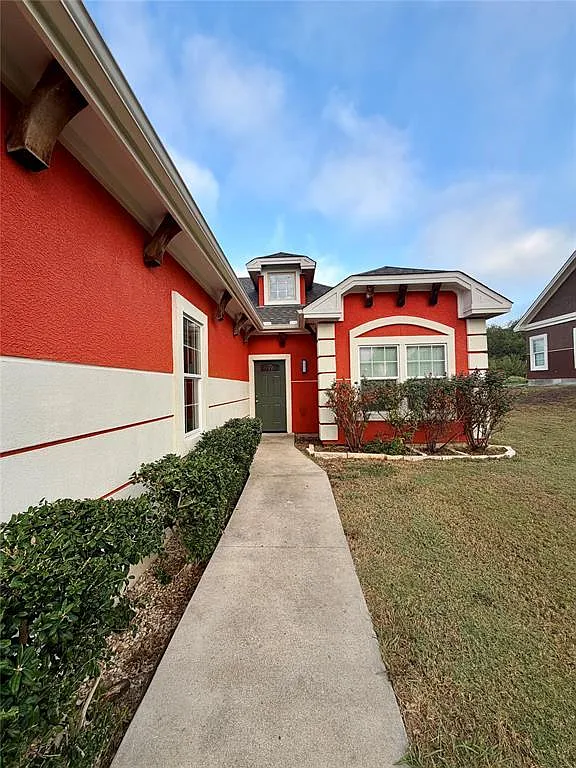 2 bed, 2.0 bath, 1000 sqft, $1,550 — Photo 1