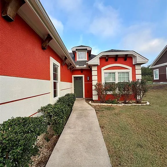 398 Mesa Dr #D — Photo 1