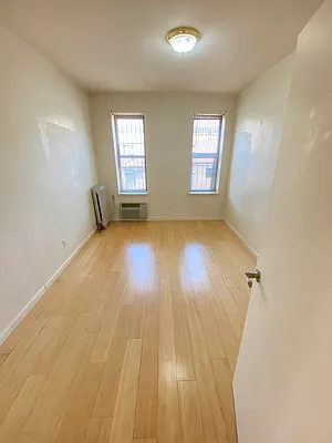 Rented by Level Group | media 33